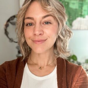 Meet your Posher, Amber